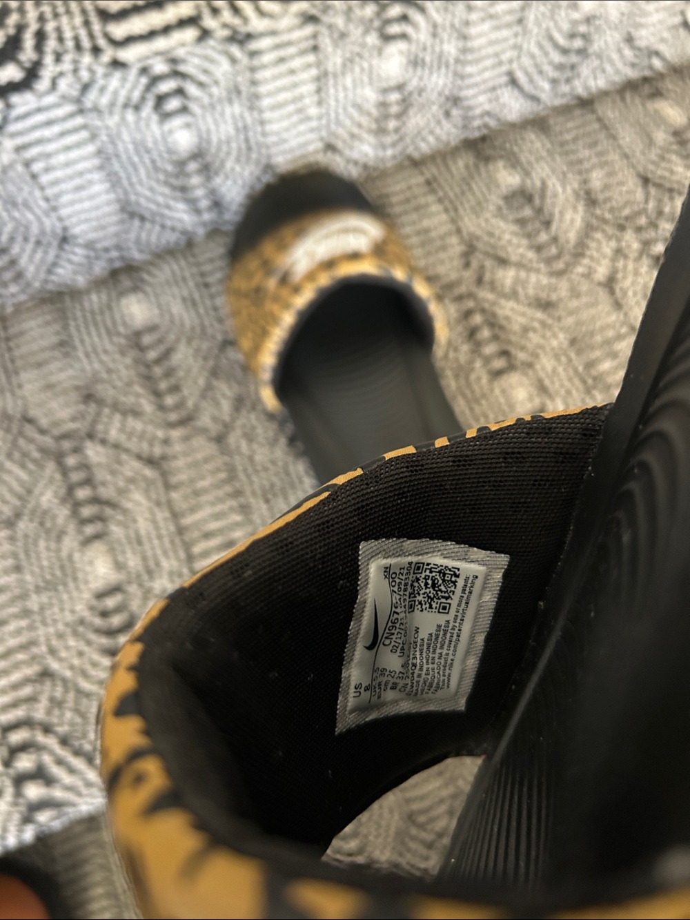Nike Leopard-Print Slides - Picture 5 of 9